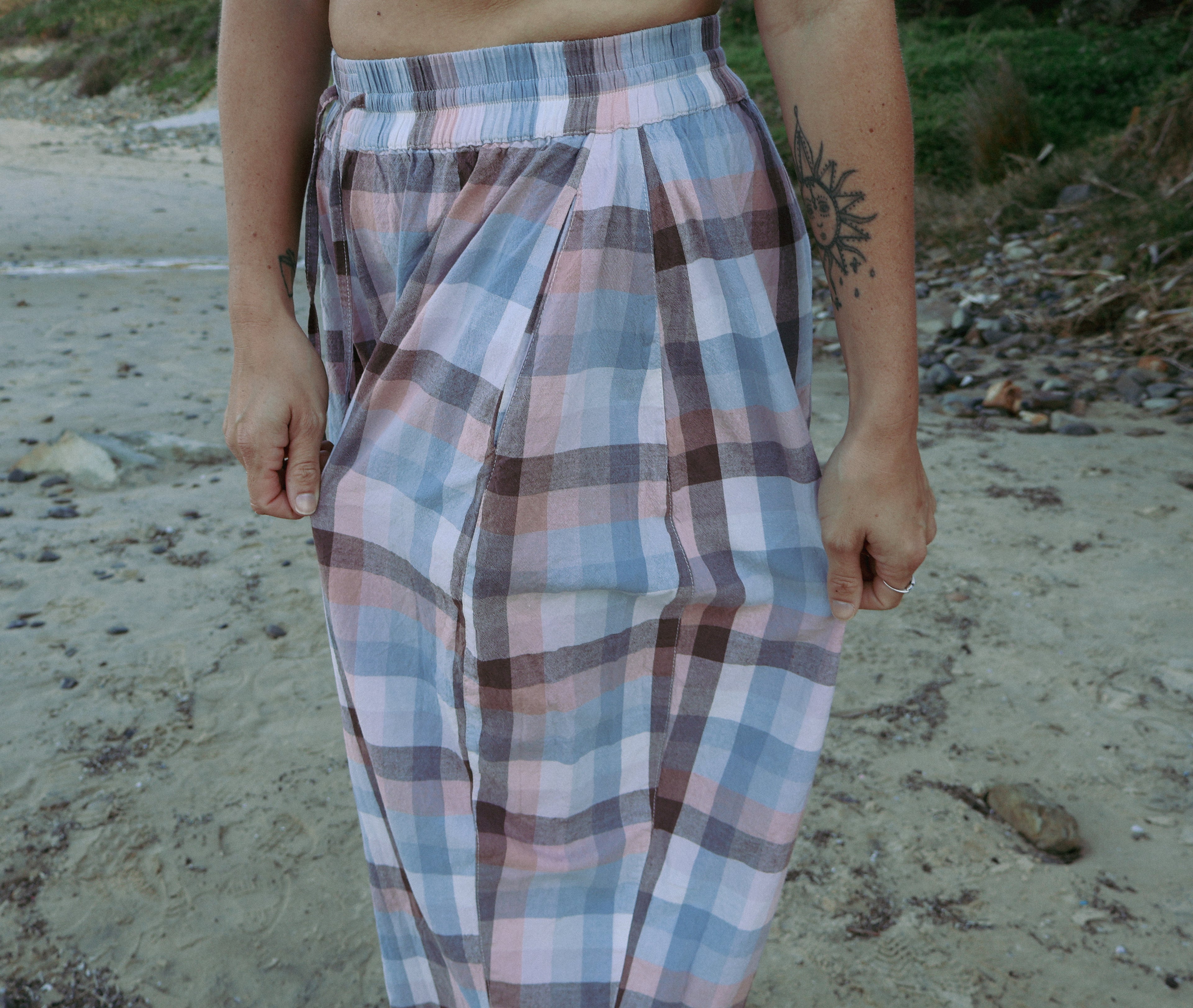 Goldie Barrel Leg | Sunset Check PRE-SALE